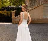 Graceful Lace Wedding Dress