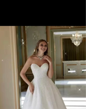 Sweetheart Sleeveless Beading Ball Gown A Line Wedding Dress