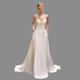 Graceful Lace Wedding Dress