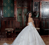 Exquisite Strapless Vintage A Line Wedding Dress