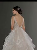 Tiered Lace A-line Wedding Dress