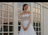 Classic Lace Appliques Off The Shoulder A Line Wedding Dress